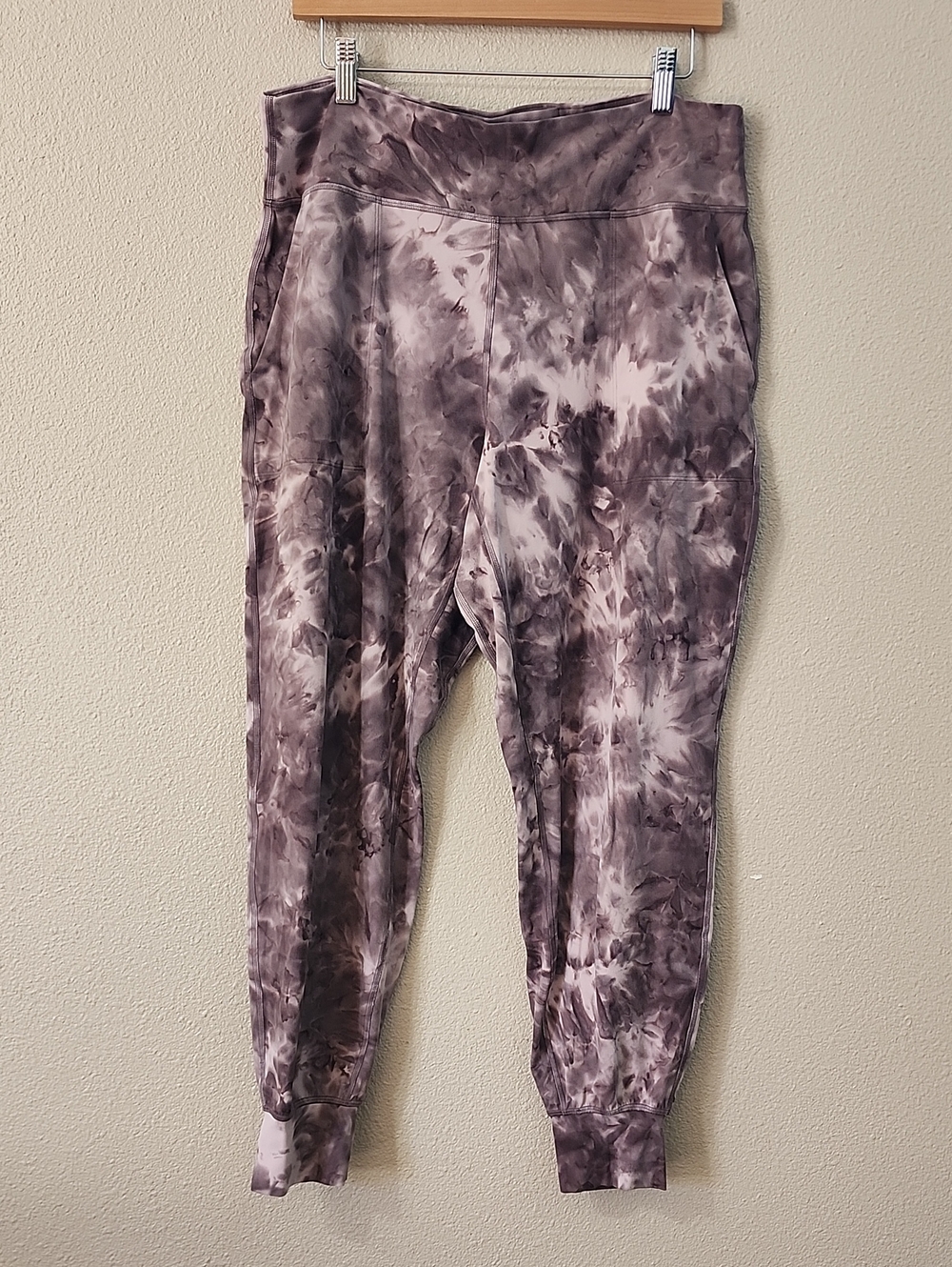 lululemon Align High-Rise Jogger - Picture 2 of 13